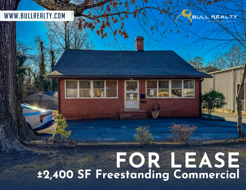 ±2,400 SF Freestanding Commercial Building