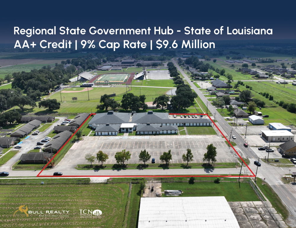 Regional State Government Hub - State of Louisiana AA+ Credit | 9% Cap Rate | $9.6 Million