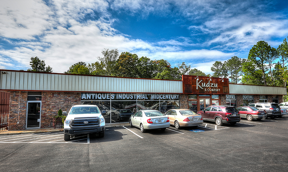 SOLD | Retail/Flex Building in Sandy Springs | 36,890 SF