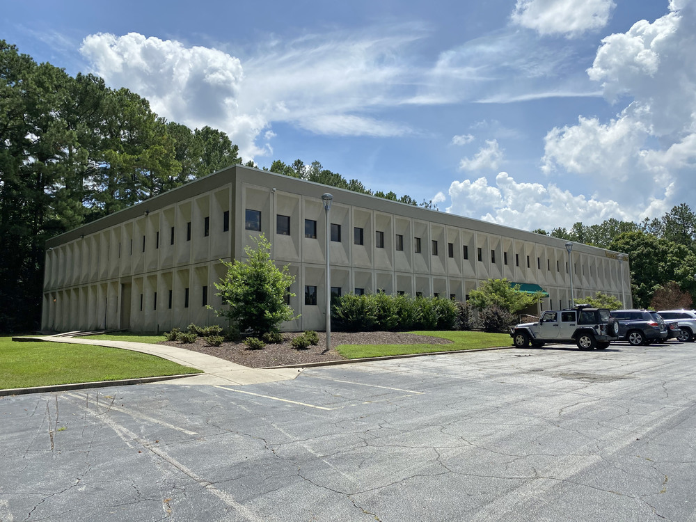 Perimeter Park Office Building | ±2,077 - 7,510 SF