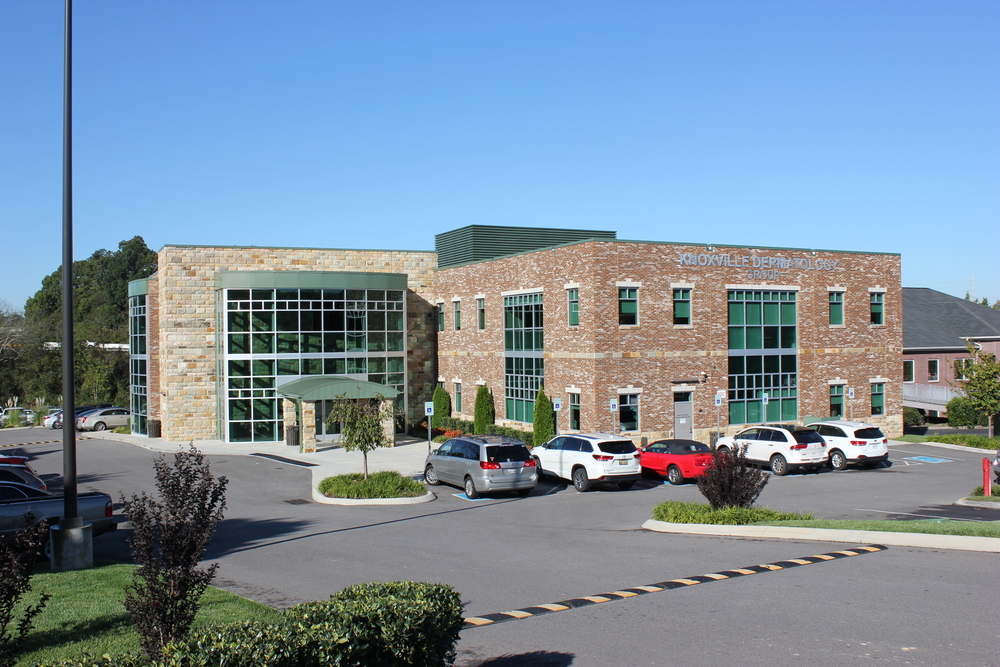 SOLD | Knoxville, Tennessee Dermatology Group Office Building | 28,100 SF