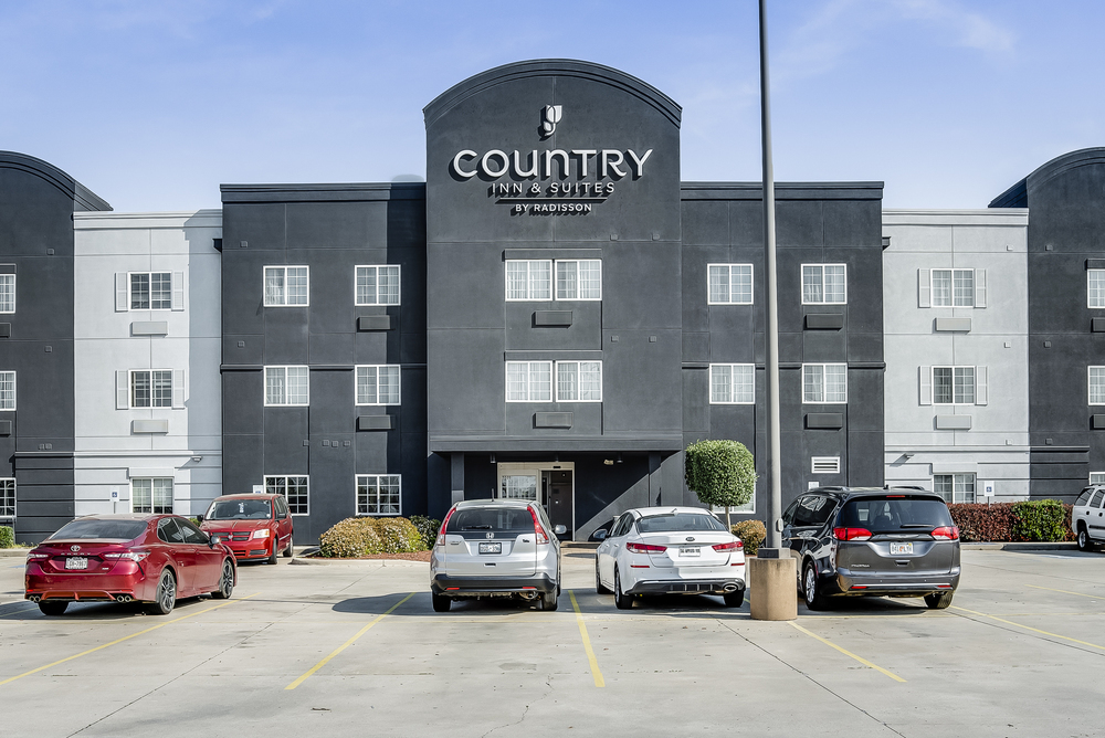 SOLD | Country Inn & Suites in Shreveport, Louisiana