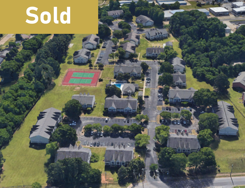 SOLD | 200-Unit Apartment Complex
