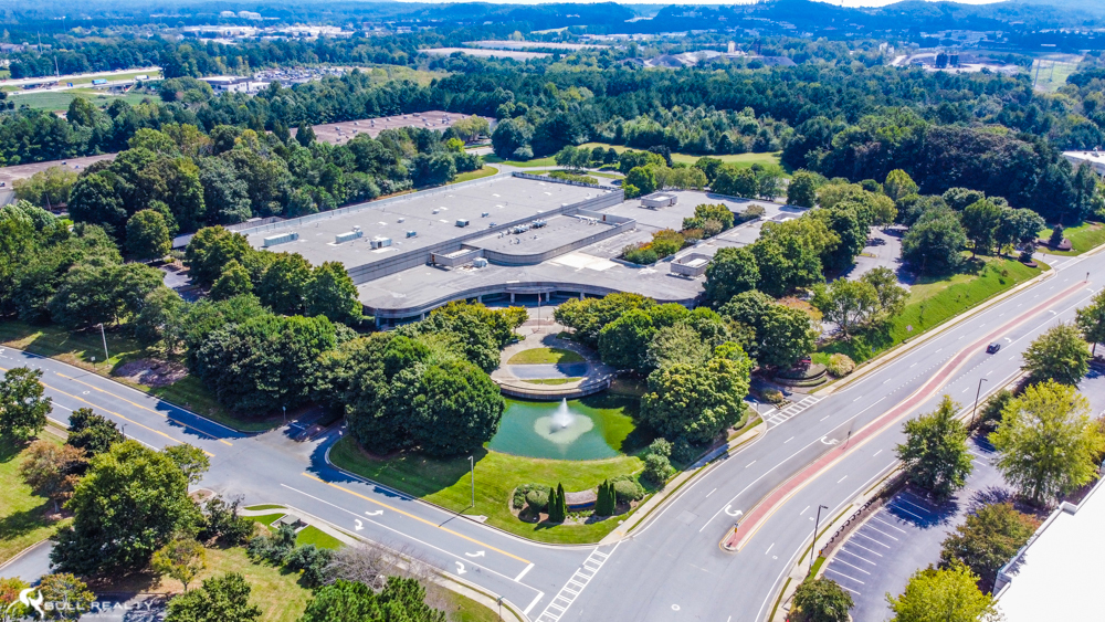 SOLD | Single Tenant Corporate Headquarters | Flex Office Building | ±175,900 SF